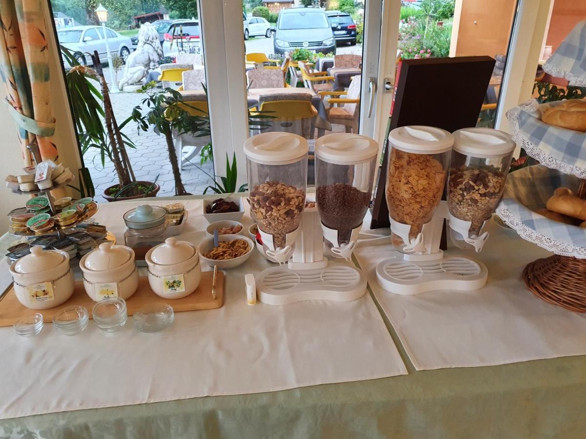 Gasthof Hotel Zur Post Ferlach Dış mekan fotoğraf