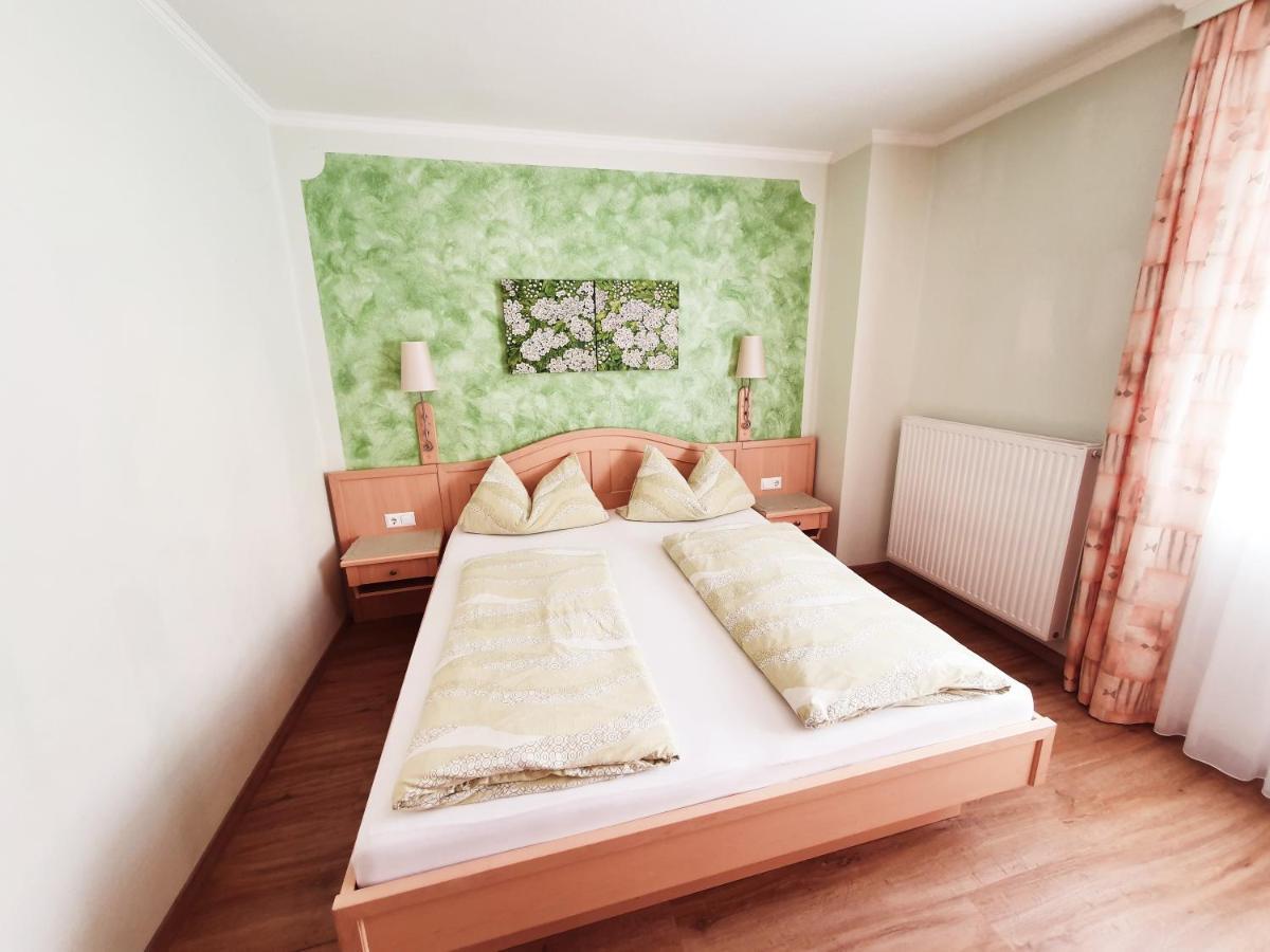 Gasthof Hotel Zur Post Ferlach Oda fotoğraf