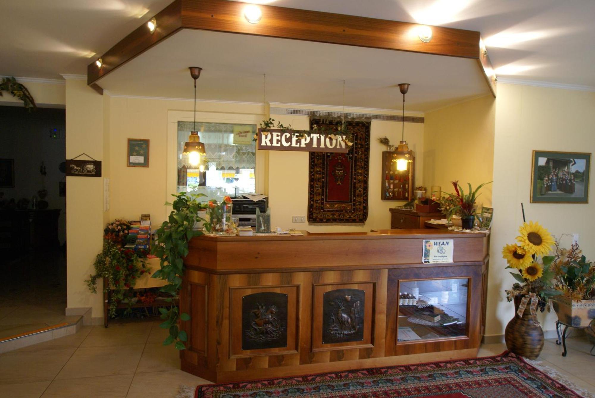 Gasthof Hotel Zur Post Ferlach Dış mekan fotoğraf