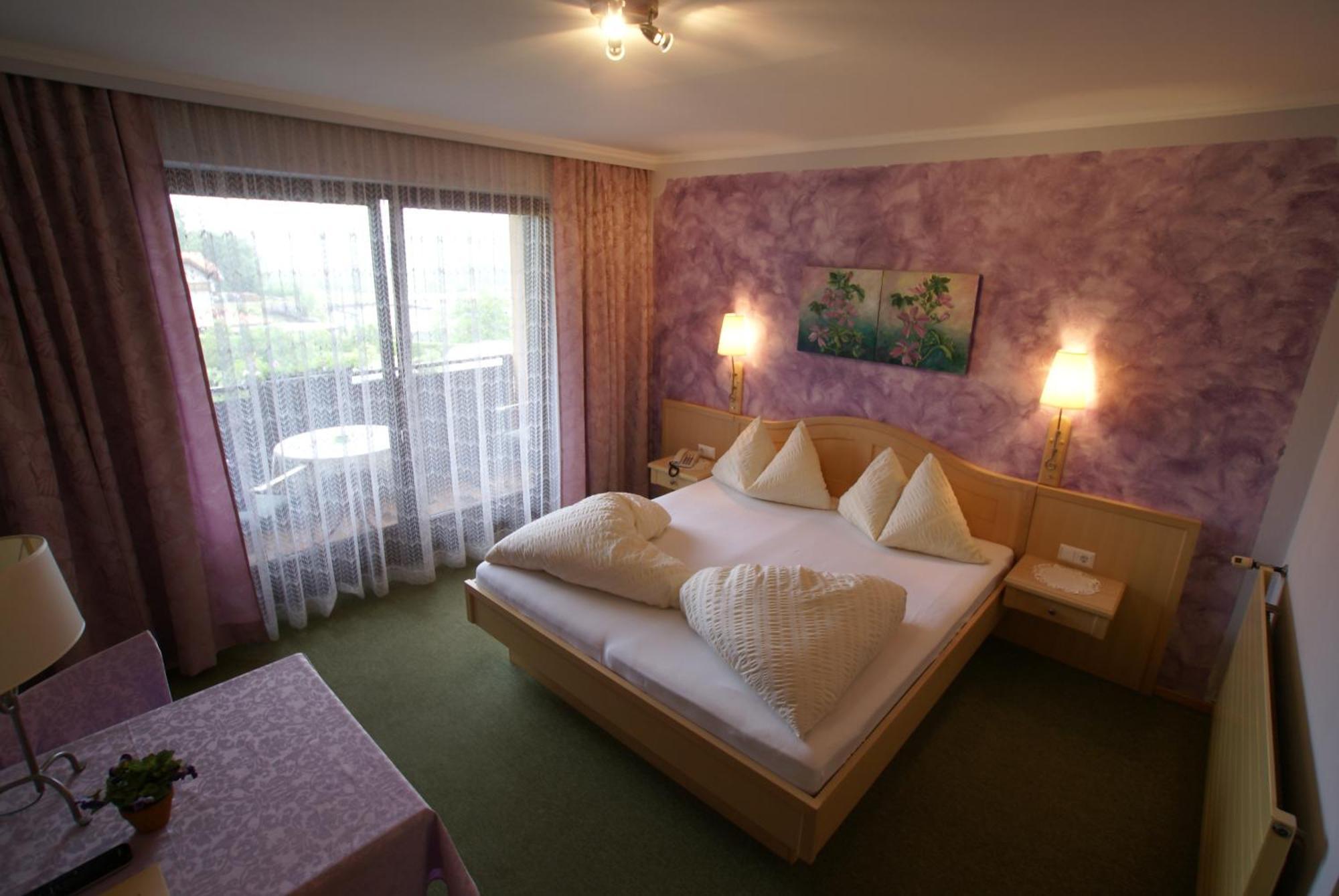 Gasthof Hotel Zur Post Ferlach Dış mekan fotoğraf
