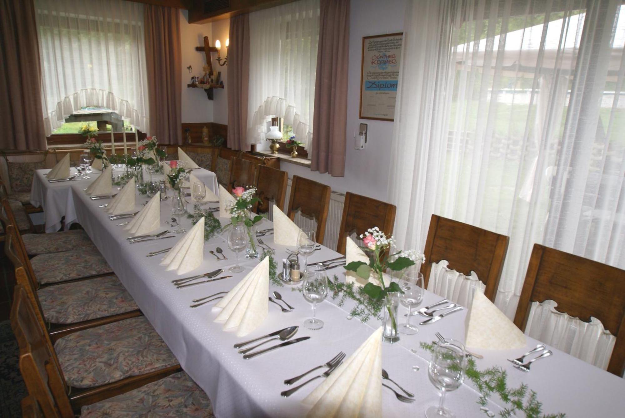 Gasthof Hotel Zur Post Ferlach Dış mekan fotoğraf